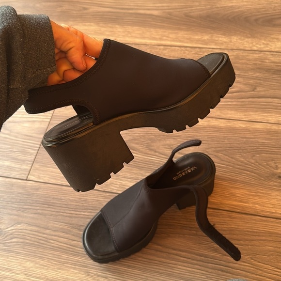 Vagabond size 8 black lug sole sling back chunky sandals neoprene - Picture 9 of 10